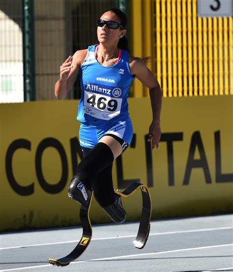 atleta paralimpica versace|Giusy Versace, biografia di un’eroina oltre la disabilità.